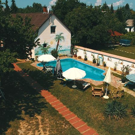 Pension Elisabeth Balatonlelle Exterior photo