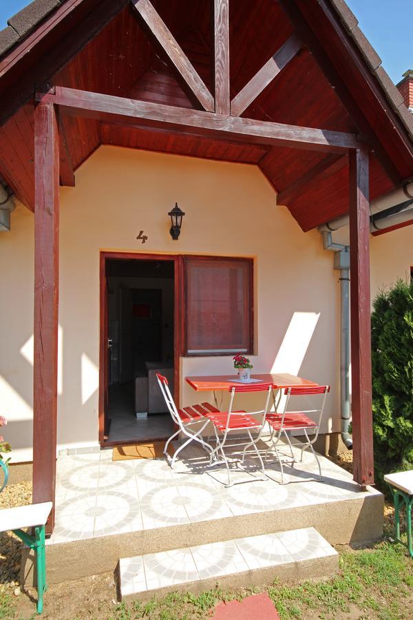 Pension Elisabeth Balatonlelle Exterior photo